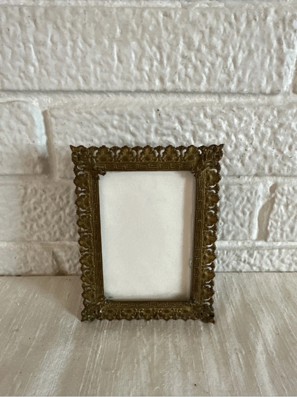 Antique MINI FREE Standing FILAGREE BRONZE Photo Frame Joseph Horne & CO 3.5X2.5 - Picture 3 of 6